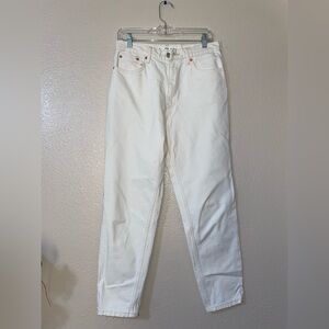 MANGO "Mom" White Denim Jeans (size 8)